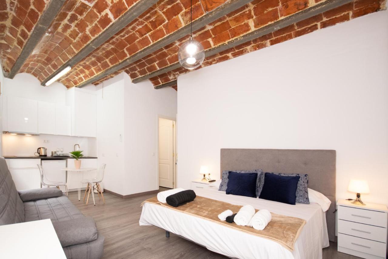 Apartahotel Casa Batito L'Hospitalet de Llobregat Buitenkant foto