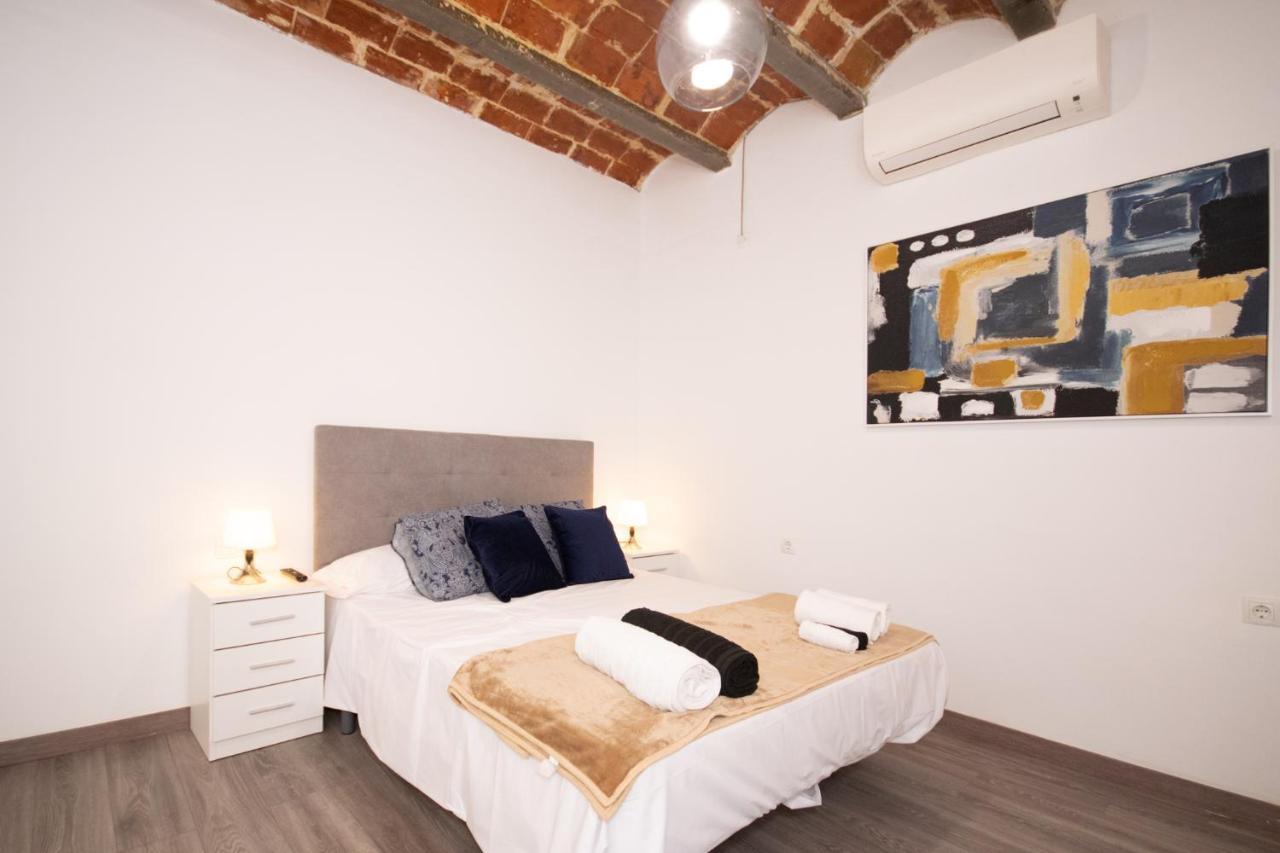 Apartahotel Casa Batito L'Hospitalet de Llobregat Buitenkant foto