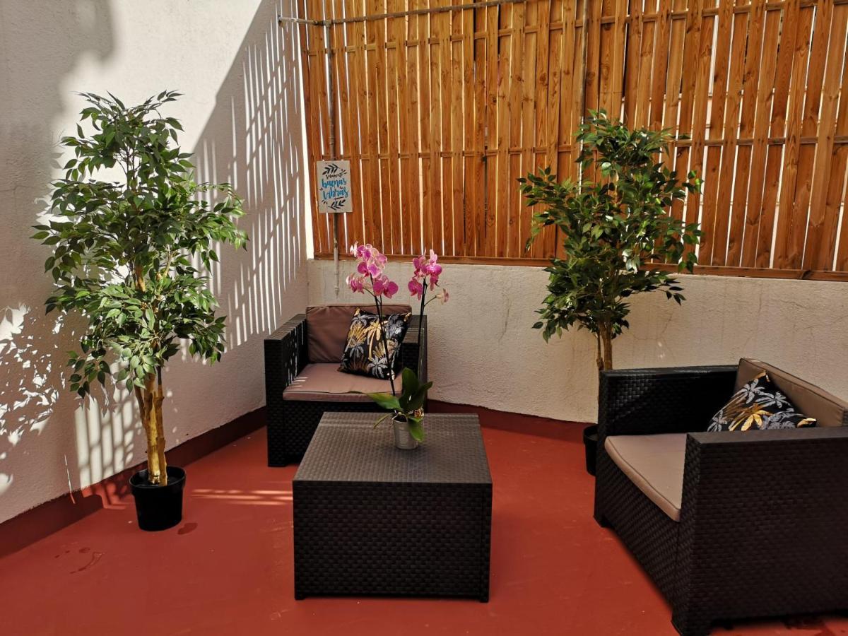 Apartahotel Casa Batito L'Hospitalet de Llobregat Buitenkant foto