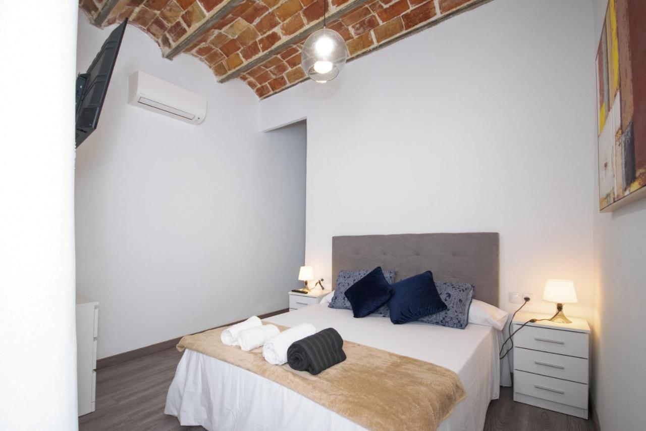 Apartahotel Casa Batito L'Hospitalet de Llobregat Buitenkant foto