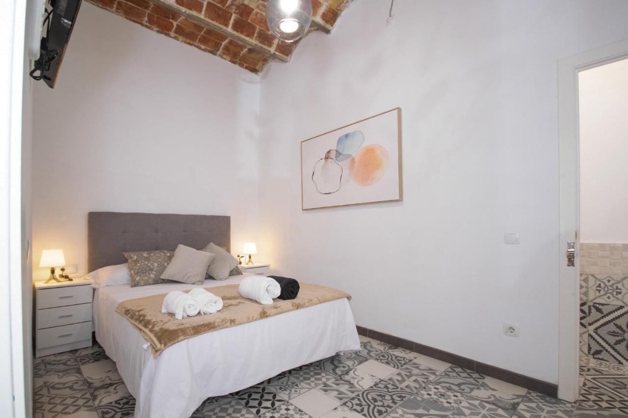 Apartahotel Casa Batito L'Hospitalet de Llobregat Buitenkant foto