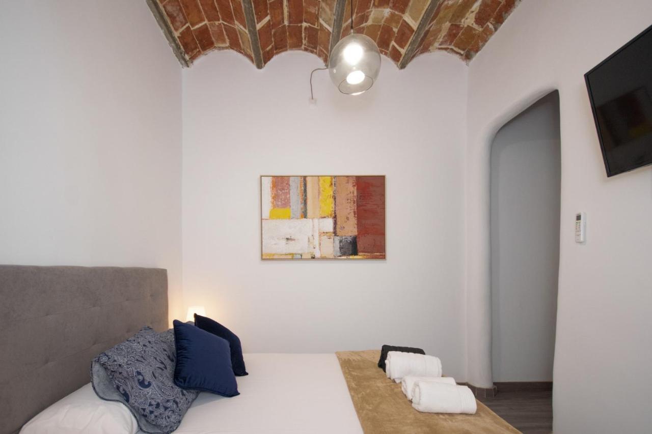 Apartahotel Casa Batito L'Hospitalet de Llobregat Buitenkant foto