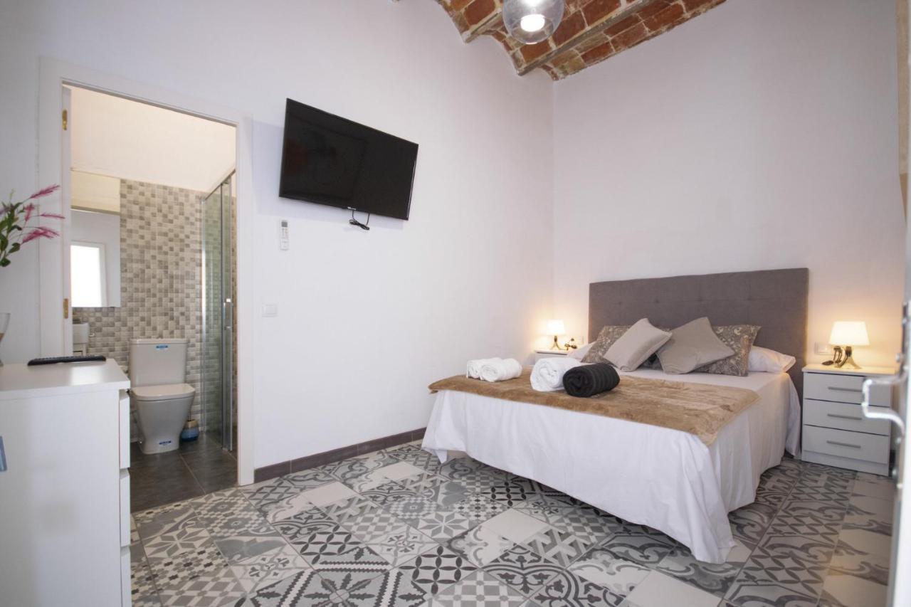 Apartahotel Casa Batito L'Hospitalet de Llobregat Buitenkant foto