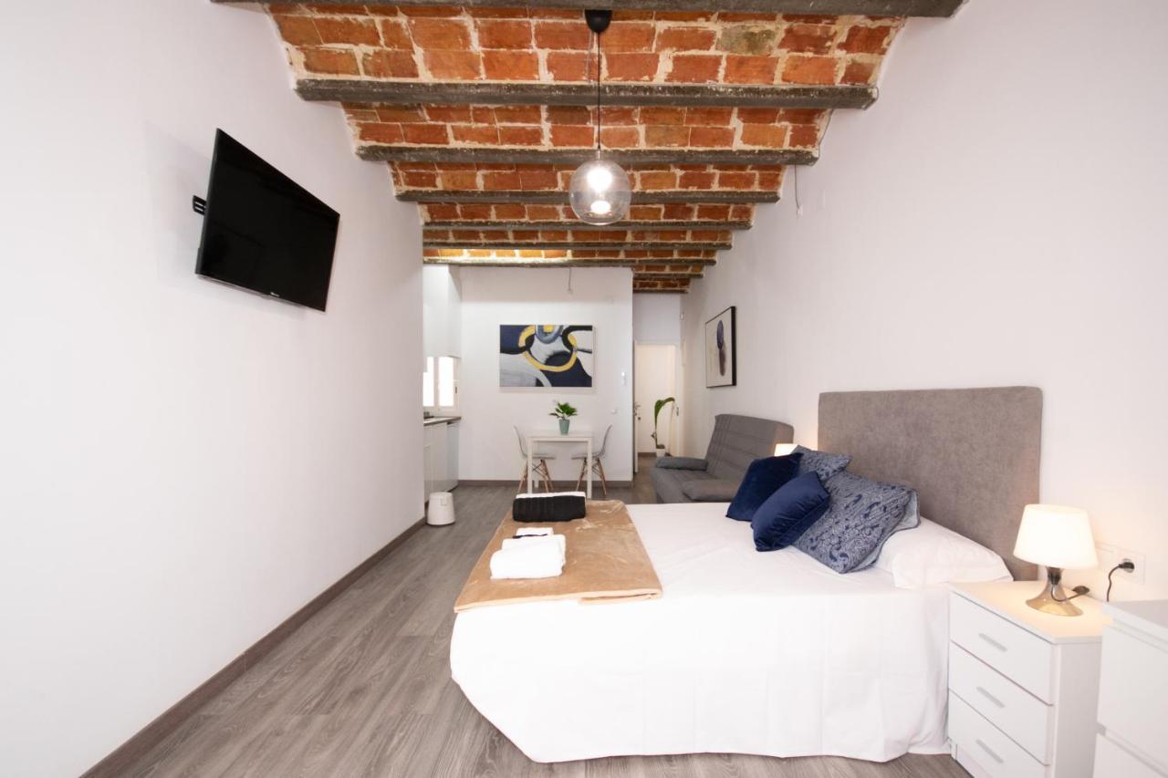 Apartahotel Casa Batito L'Hospitalet de Llobregat Buitenkant foto