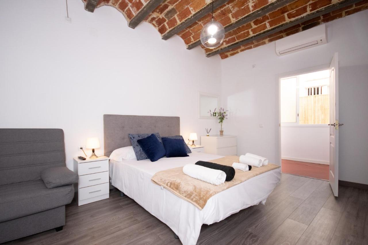 Apartahotel Casa Batito L'Hospitalet de Llobregat Buitenkant foto