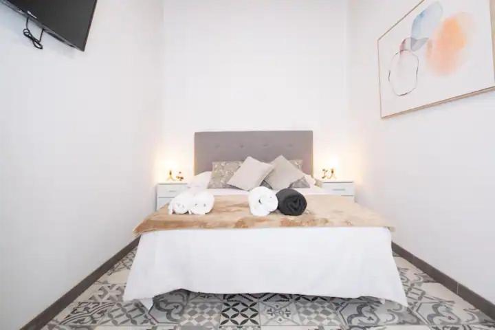 Apartahotel Casa Batito L'Hospitalet de Llobregat Buitenkant foto
